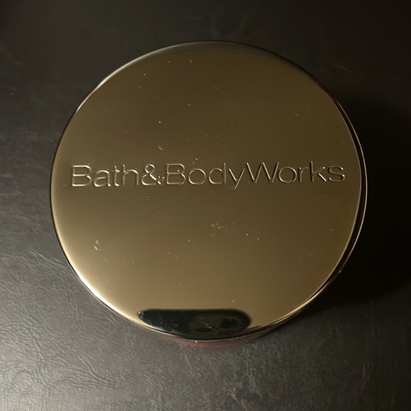 Bath and Body Works Candle - Peppermint Marshmallow - Picture 2 of 4